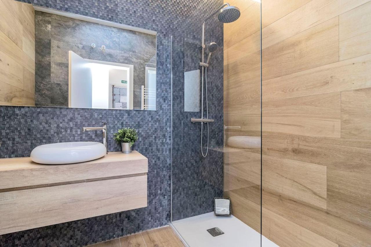 Incredible Just Steps From Gran Via By Batuecas